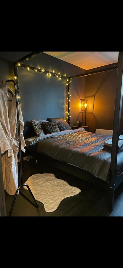 Appartement T2 Rénové, Jaccuzi, Sauna, Sièges Massants, Jardin, Parking, Métro *
