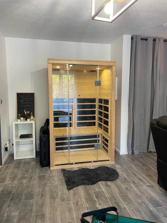 T2 Rénové, Jaccuzi, Sauna, Sièges Massants, Jardin, Parking, Métro Appartement *